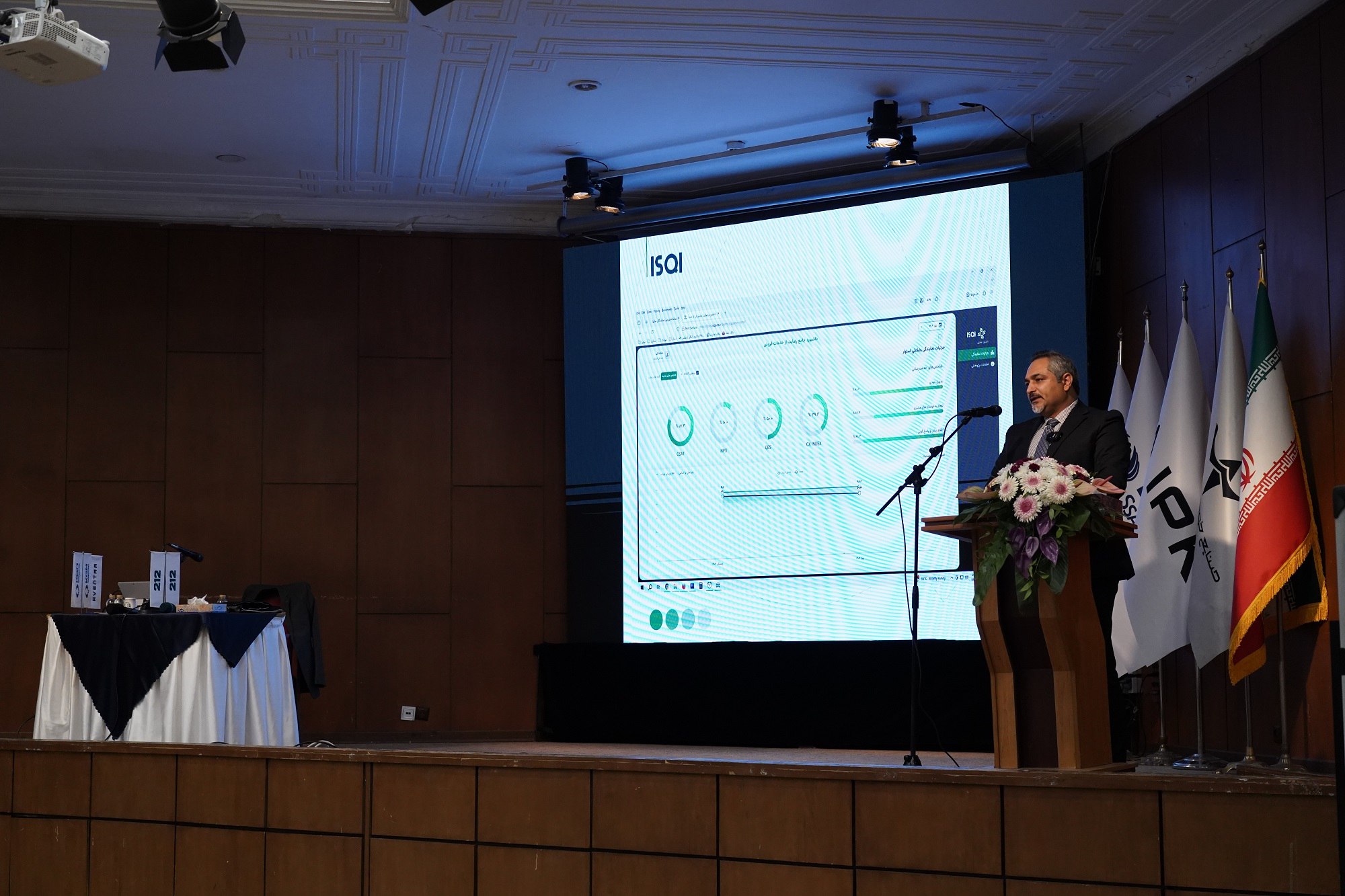 photo_6023764935303088724_w