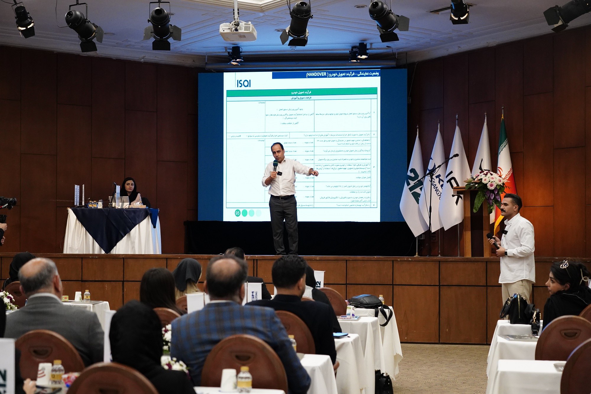 photo_6023764935303088729_w